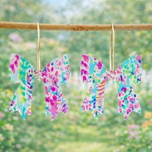 2/$30 🔥 Floral Pink and Blue Colorful Resin Bow Dangle Earrings